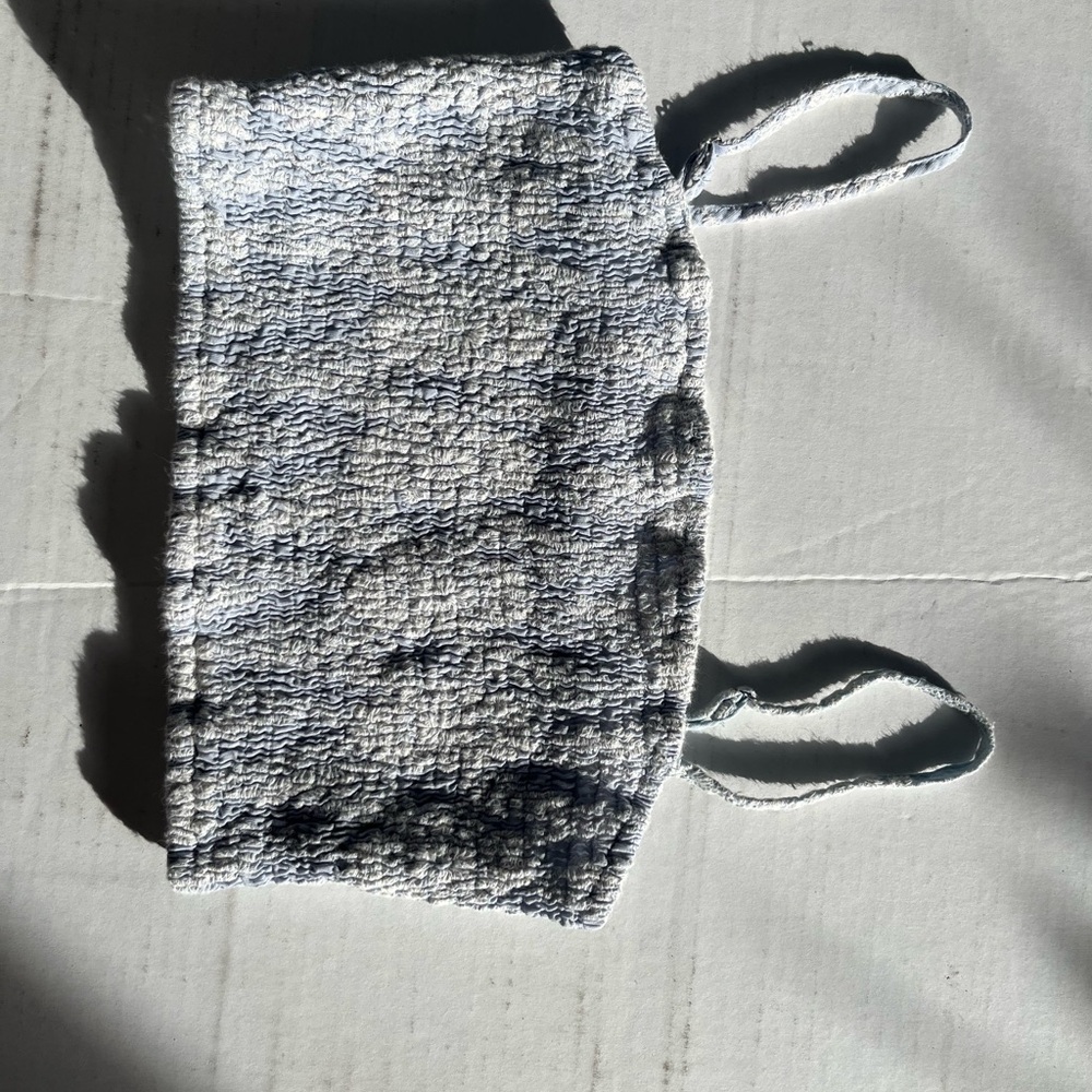 Textured light blue tank